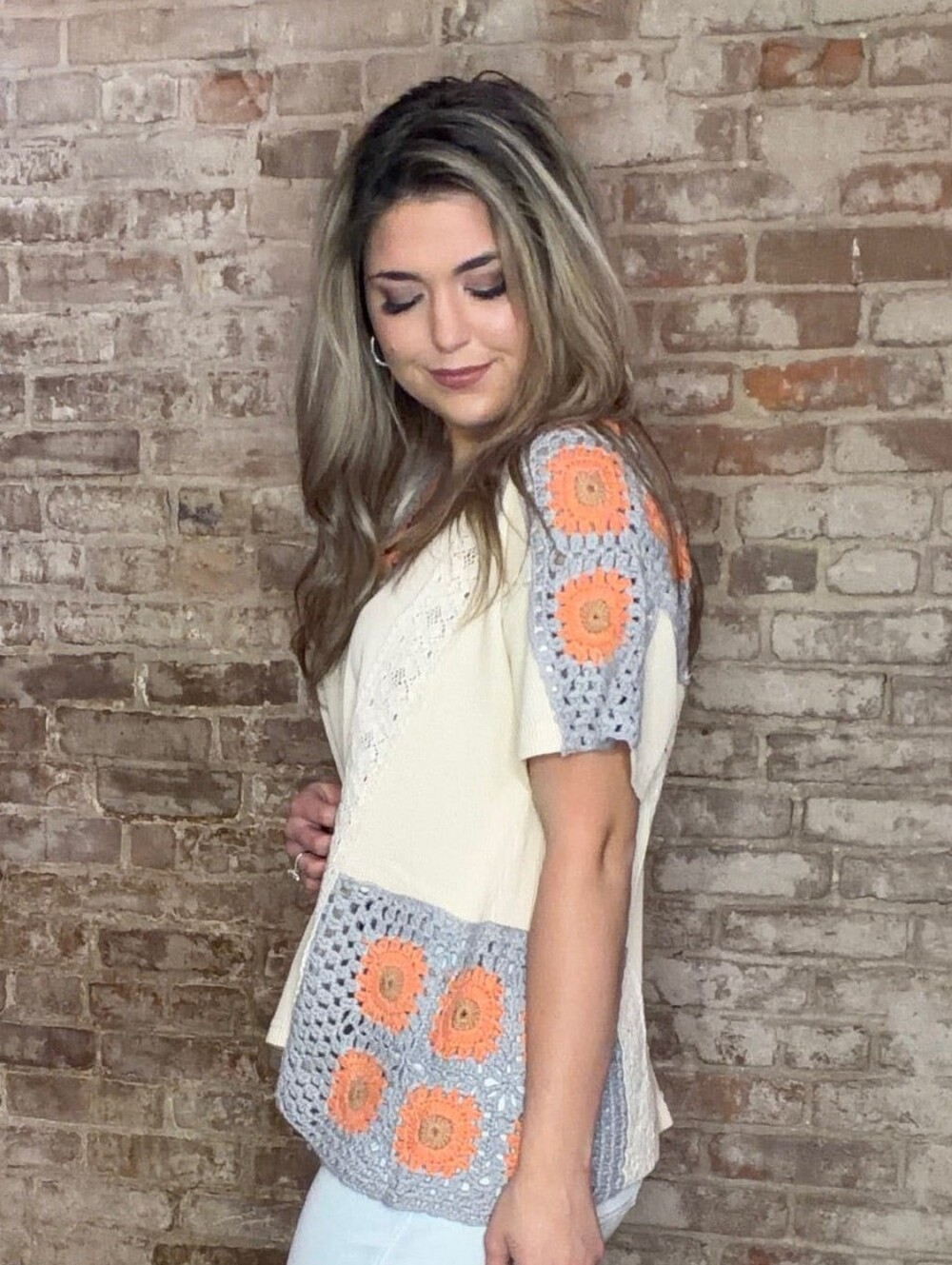 ​Oli & Hali Cream Orange Mixed Media Crochet Granny Square Waffle Knit Top M
